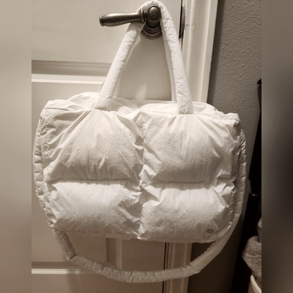 Quilted puffer bag